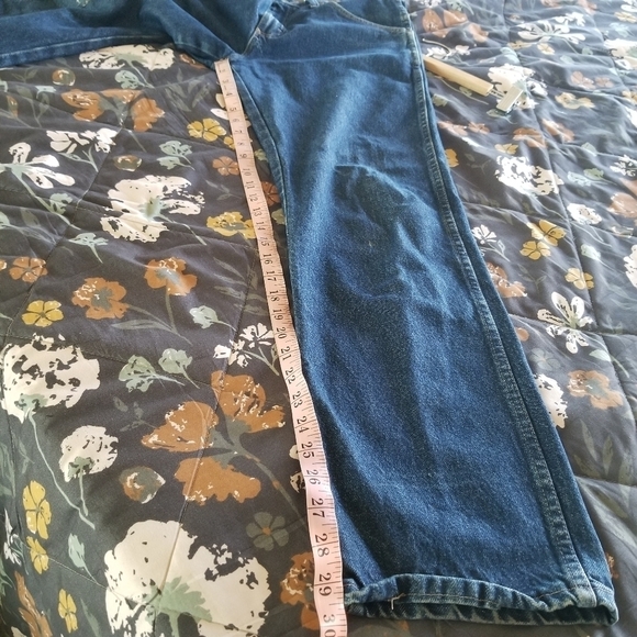 Wrangler | Regular Fit Jeans - Picture 6 of 7